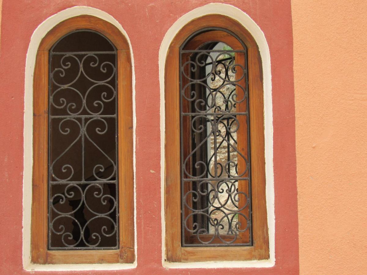 Dounia Hostel Tinghir Bagian luar foto
