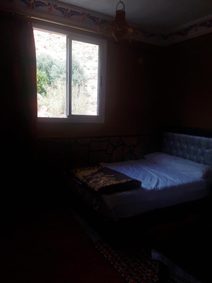Dounia Hostel Tinghir Bagian luar foto