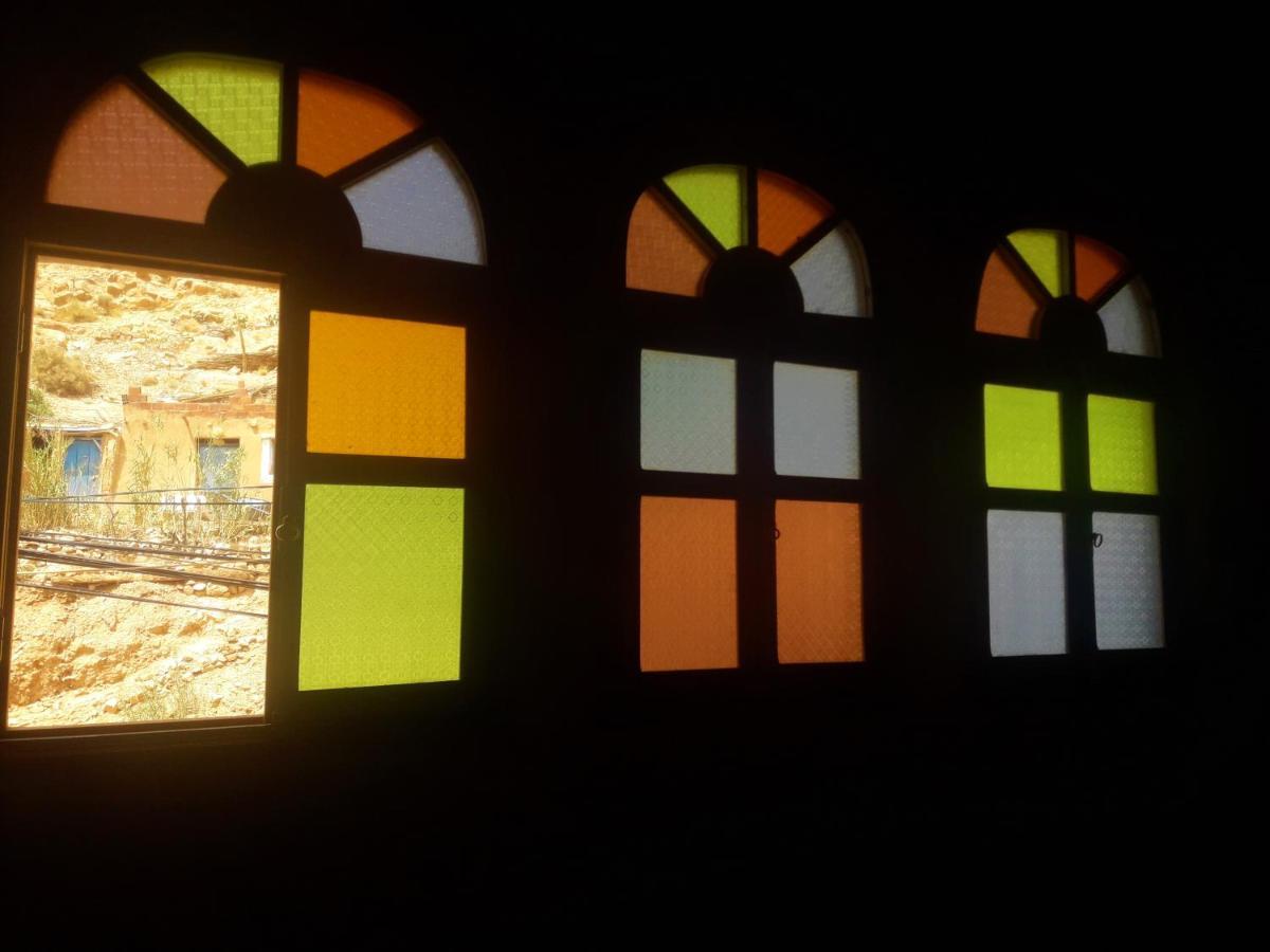 Dounia Hostel Tinghir Bagian luar foto