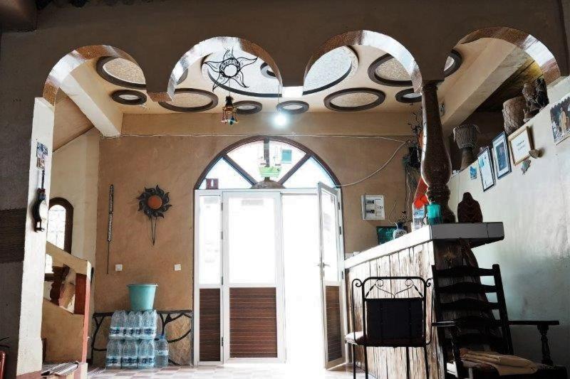 Dounia Hostel Tinghir Bagian luar foto