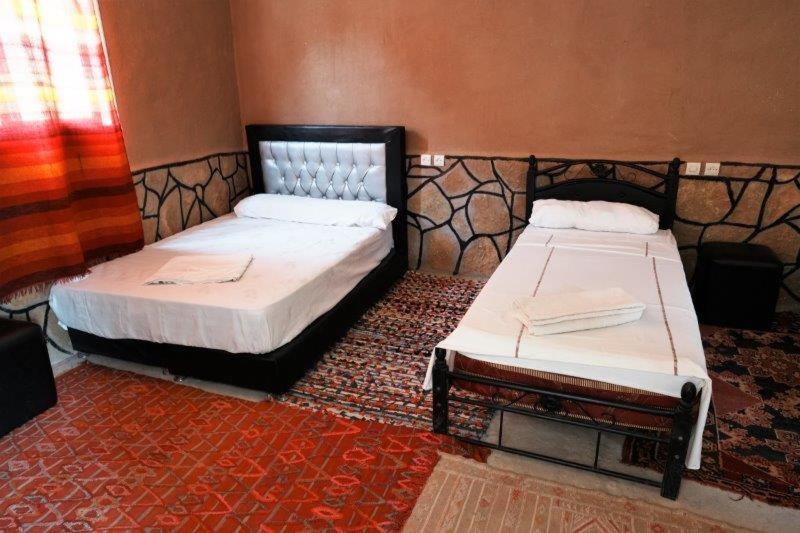 Dounia Hostel Tinghir Bagian luar foto