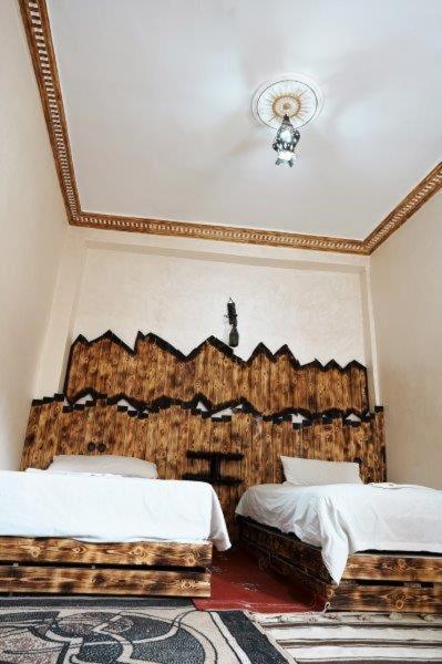 Dounia Hostel Tinghir Bagian luar foto