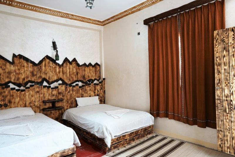 Dounia Hostel Tinghir Bagian luar foto