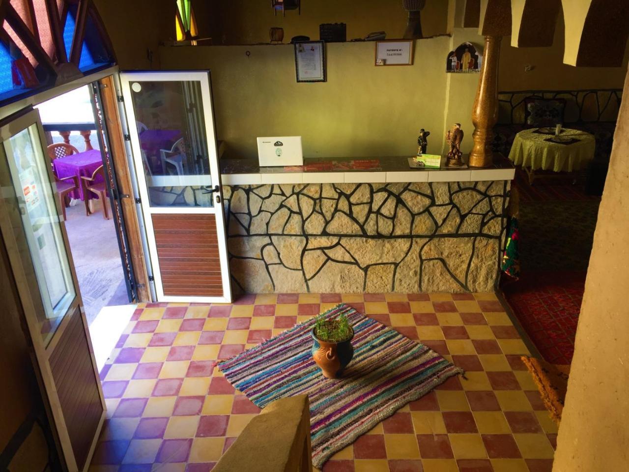 Dounia Hostel Tinghir Bagian luar foto