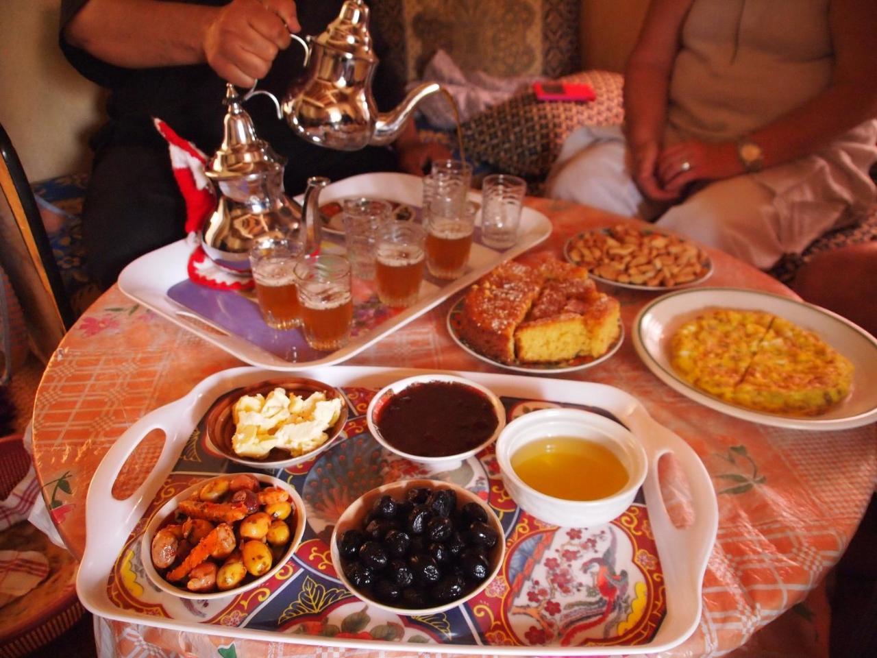 Dounia Hostel Tinghir Bagian luar foto